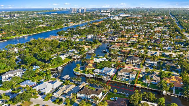 2169 Driftwood Circle, Palm Beach Gardens, FL 33410