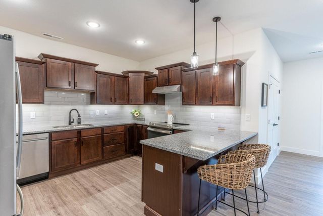 5955 S Farm Road 163 202a, Springfield, MO 65810