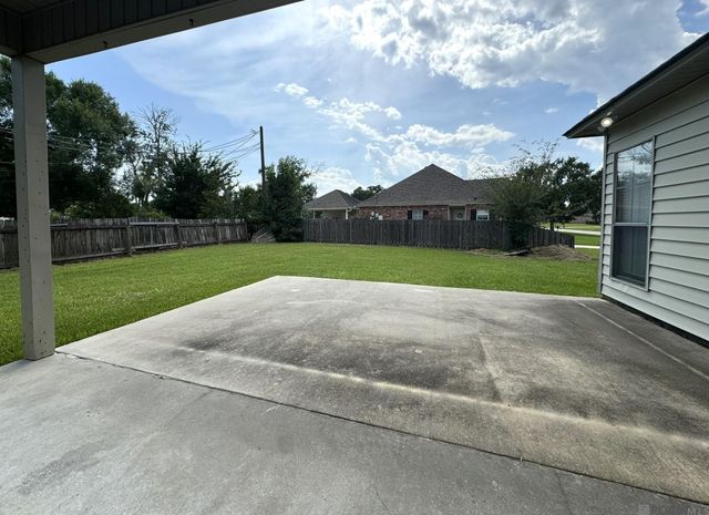 14369 Park Avenue, Prairieville, LA 70769
