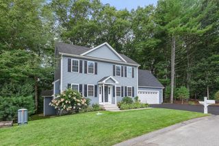 17 Clover Court Court, Cumberland, RI 02864