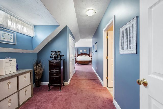 91 Brookside Dr, Middleboro, MA 02346