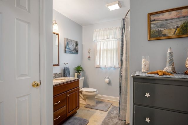 91 Brookside Dr, Middleboro, MA 02346