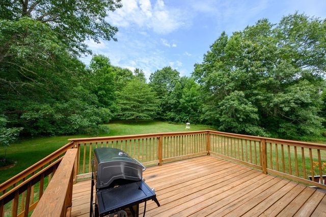 91 Brookside Dr, Middleboro, MA 02346