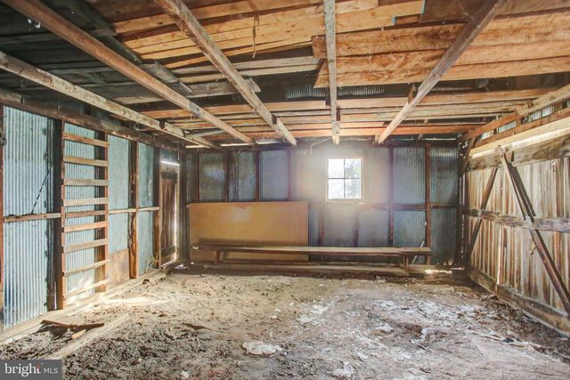 28 HIGH ST N, Arendtsville, PA 17303