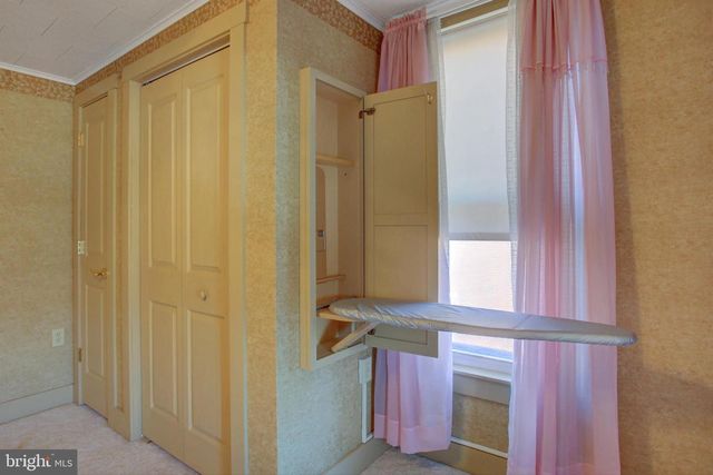 28 HIGH ST N, Arendtsville, PA 17303