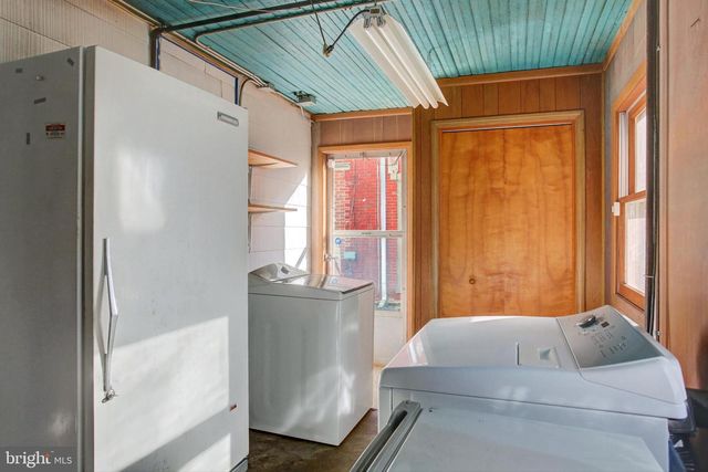 28 HIGH ST N, Arendtsville, PA 17303