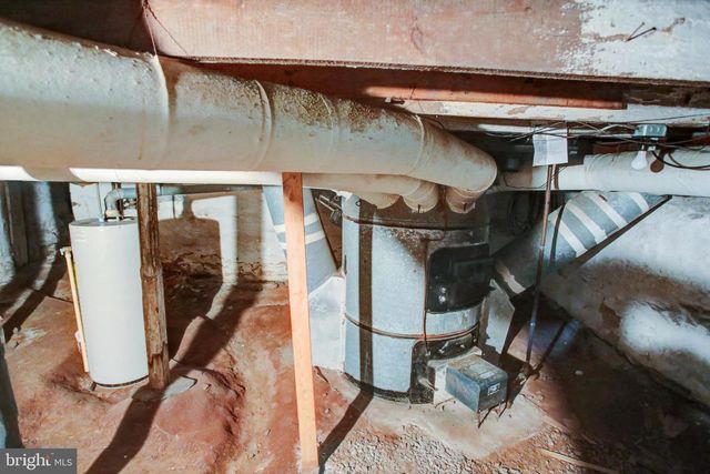 28 HIGH ST N, Arendtsville, PA 17303