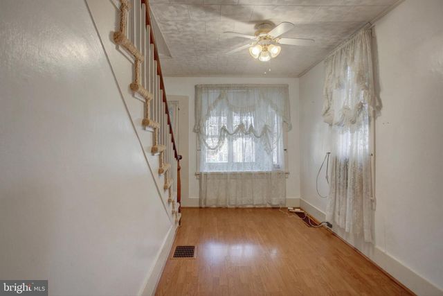 28 HIGH ST N, Arendtsville, PA 17303