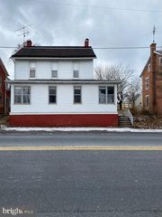 28 HIGH ST N, Arendtsville, PA 17303