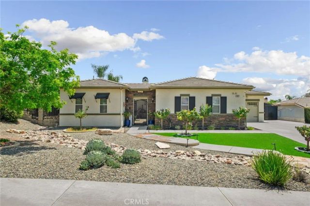 7827 La Nita, Highland, CA 92346