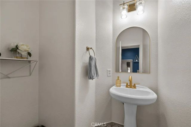 7827 La Nita, Highland, CA 92346
