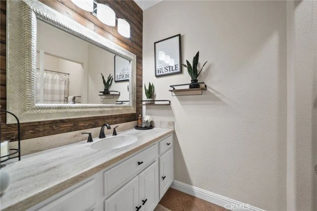 7827 La Nita, Highland, CA 92346