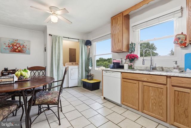 357 HAPPY CREEK DR, Kearneysville, WV 25430