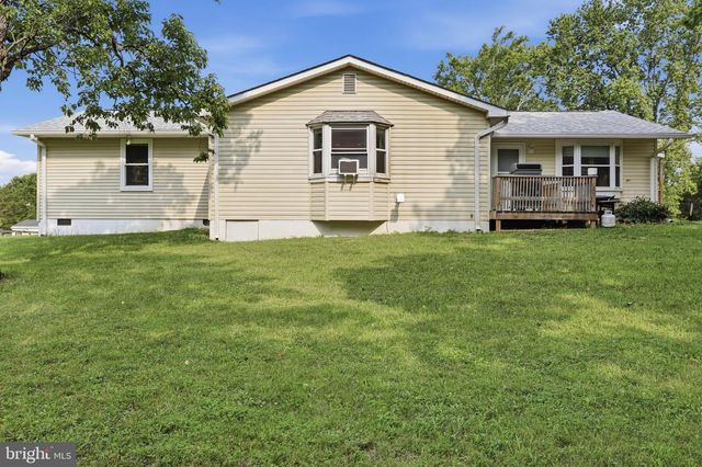 357 HAPPY CREEK DR, Kearneysville, WV 25430