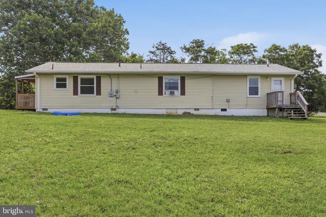 357 HAPPY CREEK DR, Kearneysville, WV 25430