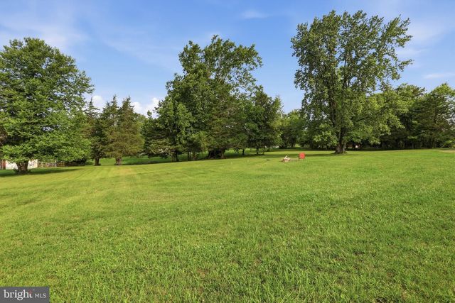 357 HAPPY CREEK DR, Kearneysville, WV 25430
