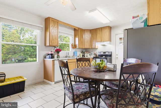 357 HAPPY CREEK DR, Kearneysville, WV 25430