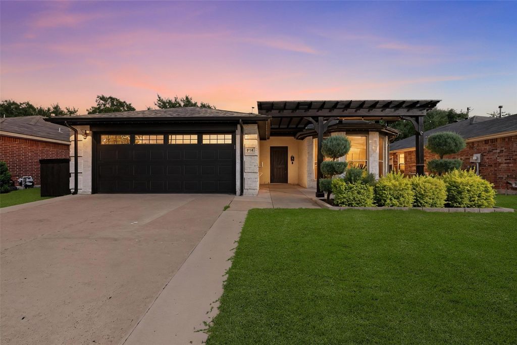 912 Margaret Drive, Mckinney, TX 75071