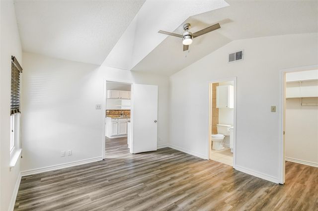 526 Cutty TRL A, Lakeway, TX 78734