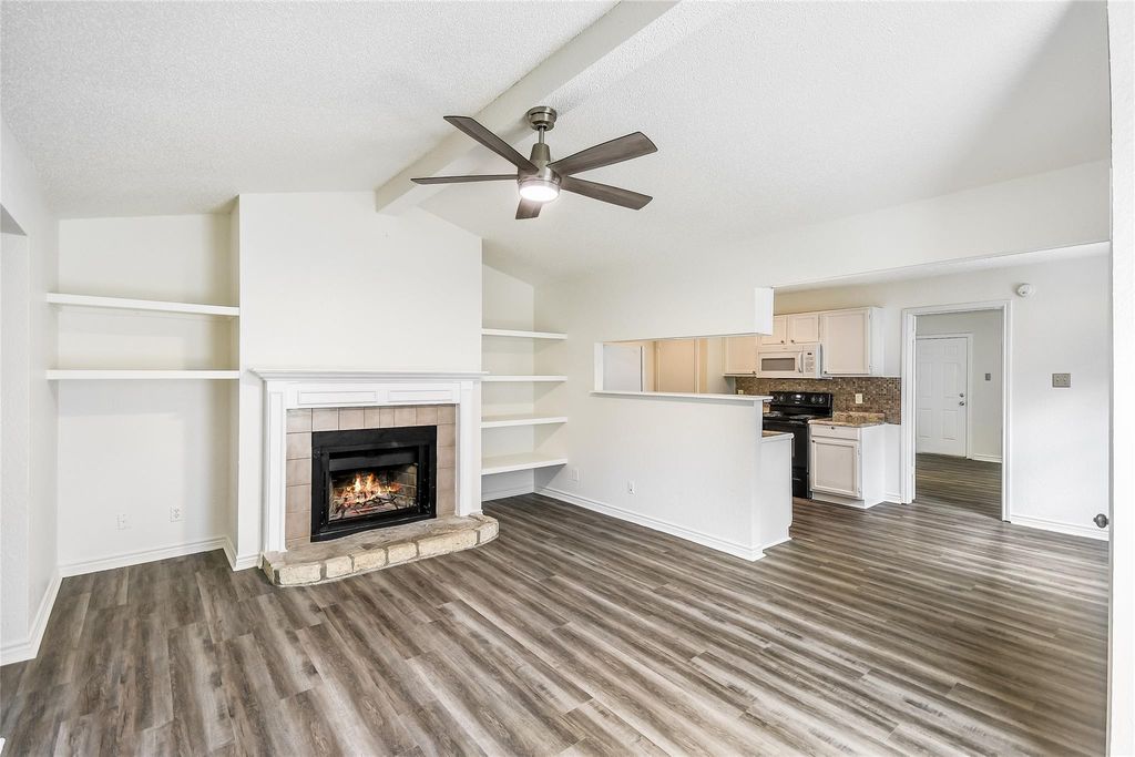 526 Cutty TRL A, Lakeway, TX 78734