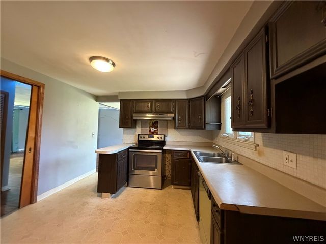 129 Maple Road, Amherst, NY 14221