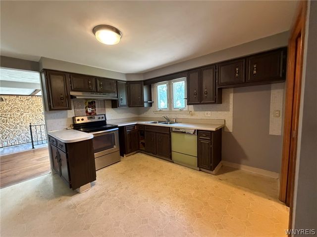 129 Maple Road, Amherst, NY 14221