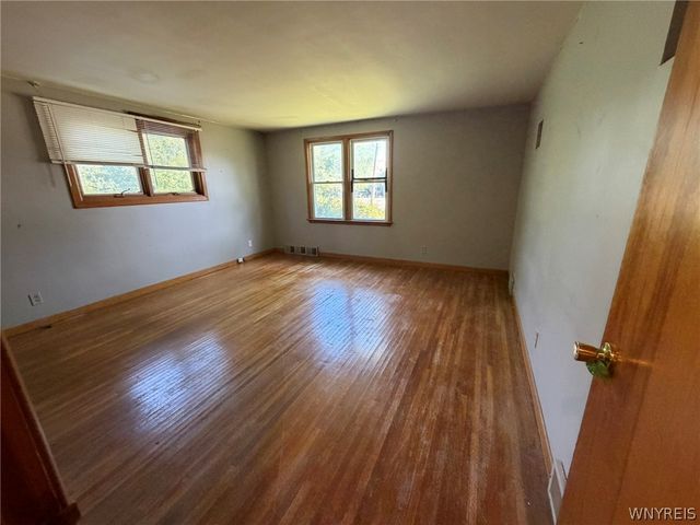 129 Maple Road, Amherst, NY 14221