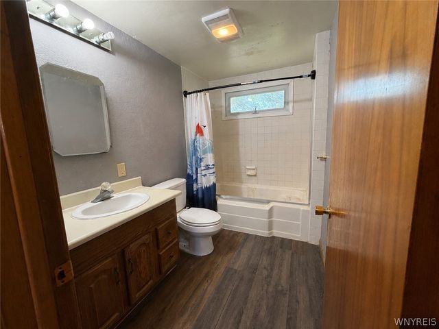 129 Maple Road, Amherst, NY 14221