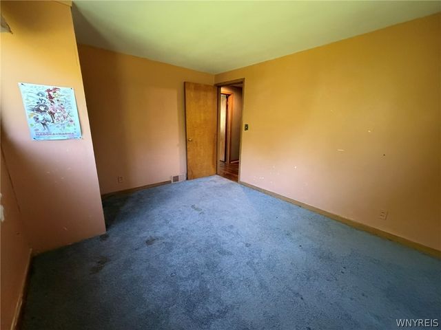 129 Maple Road, Amherst, NY 14221