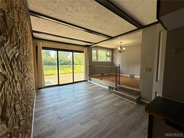 129 Maple Road, Amherst, NY 14221