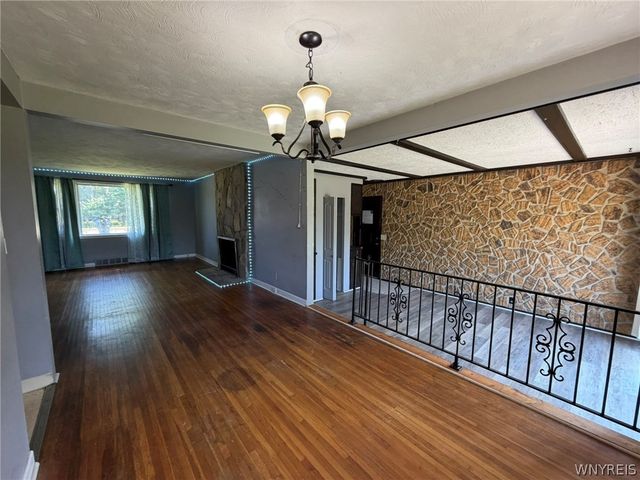 129 Maple Road, Amherst, NY 14221