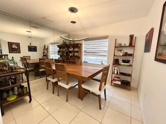 11343 NW 53rd Ln, Doral, FL 33178