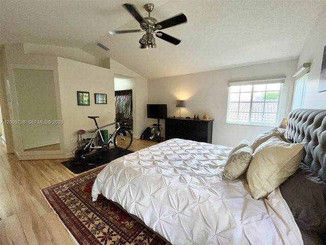 11343 NW 53rd Ln, Doral, FL 33178