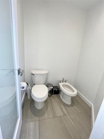 11343 NW 53rd Ln, Doral, FL 33178