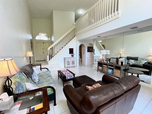 11343 NW 53rd Ln, Doral, FL 33178