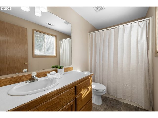 7216 Ne 14TH Ct, Vancouver, WA 98665