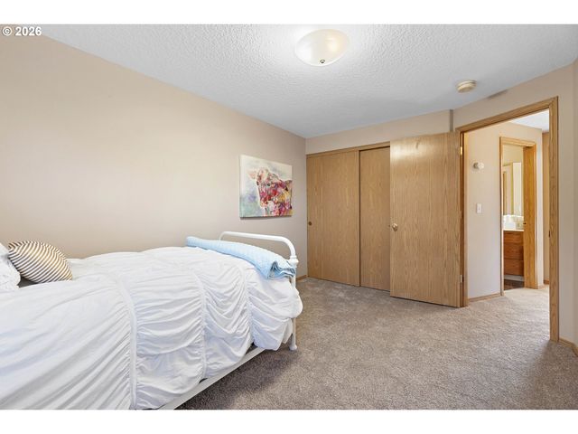 7216 Ne 14TH Ct, Vancouver, WA 98665