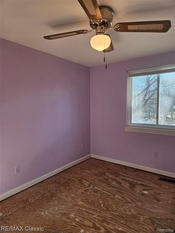 31205 Leelane Street, Farmington Hills, MI 48336