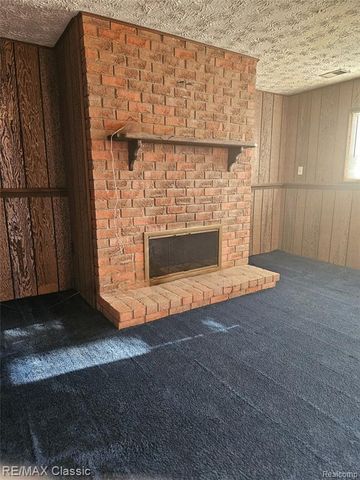 31205 Leelane Street, Farmington Hills, MI 48336