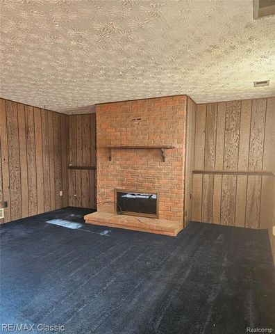 31205 Leelane Street, Farmington Hills, MI 48336