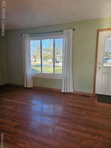 31205 Leelane Street, Farmington Hills, MI 48336