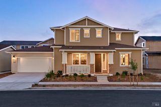 2527 Courtney Ave, Santa Rosa, CA 95403