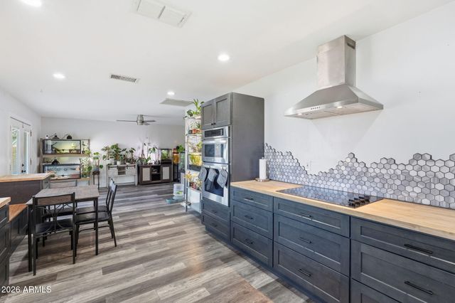 646 S 37TH Street, Mesa, AZ 85206