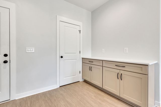 198 Creekside Dr, Lewisburg, TN 37091