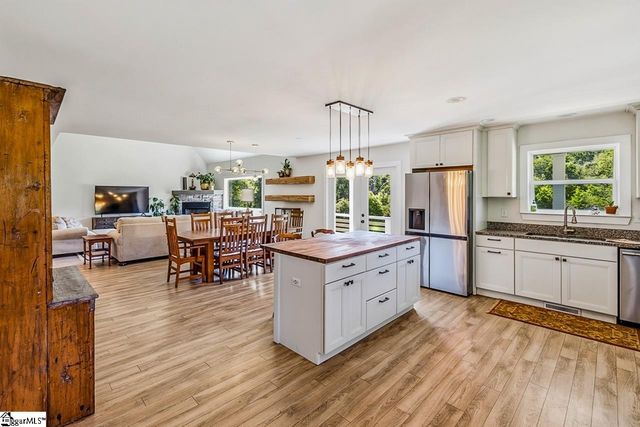 455 Aiken Chapel Road, Taylors, SC 29687