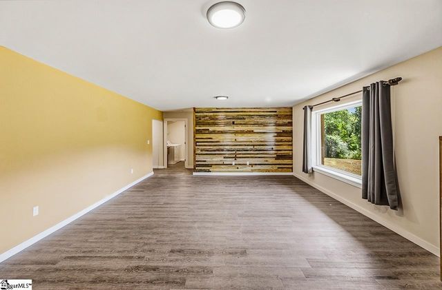 455 Aiken Chapel Road, Taylors, SC 29687