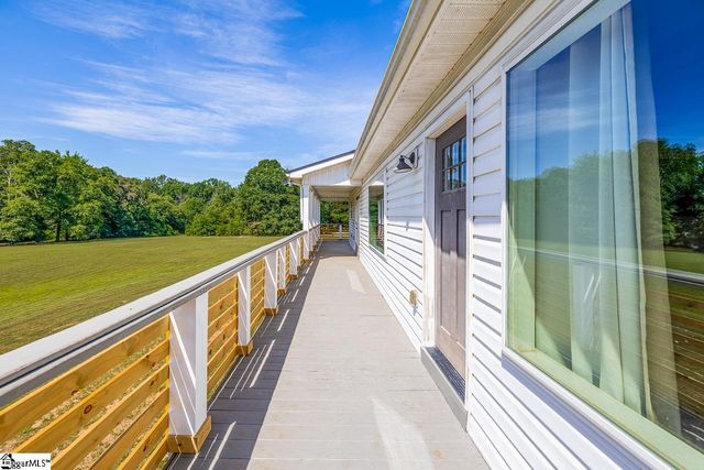 455 Aiken Chapel Road, Taylors, SC 29687