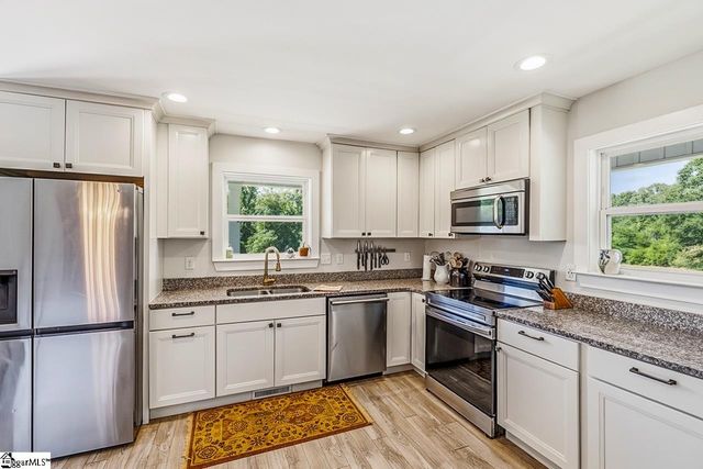 455 Aiken Chapel Road, Taylors, SC 29687