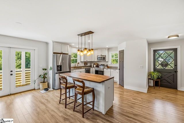 455 Aiken Chapel Road, Taylors, SC 29687