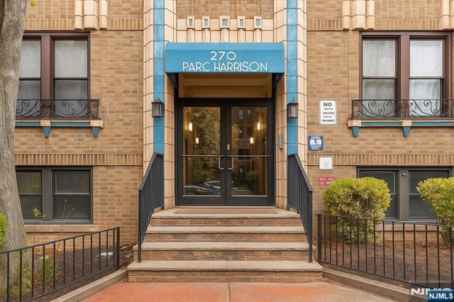 270 Harrison Avenue A-209, Jersey City, NJ 07304